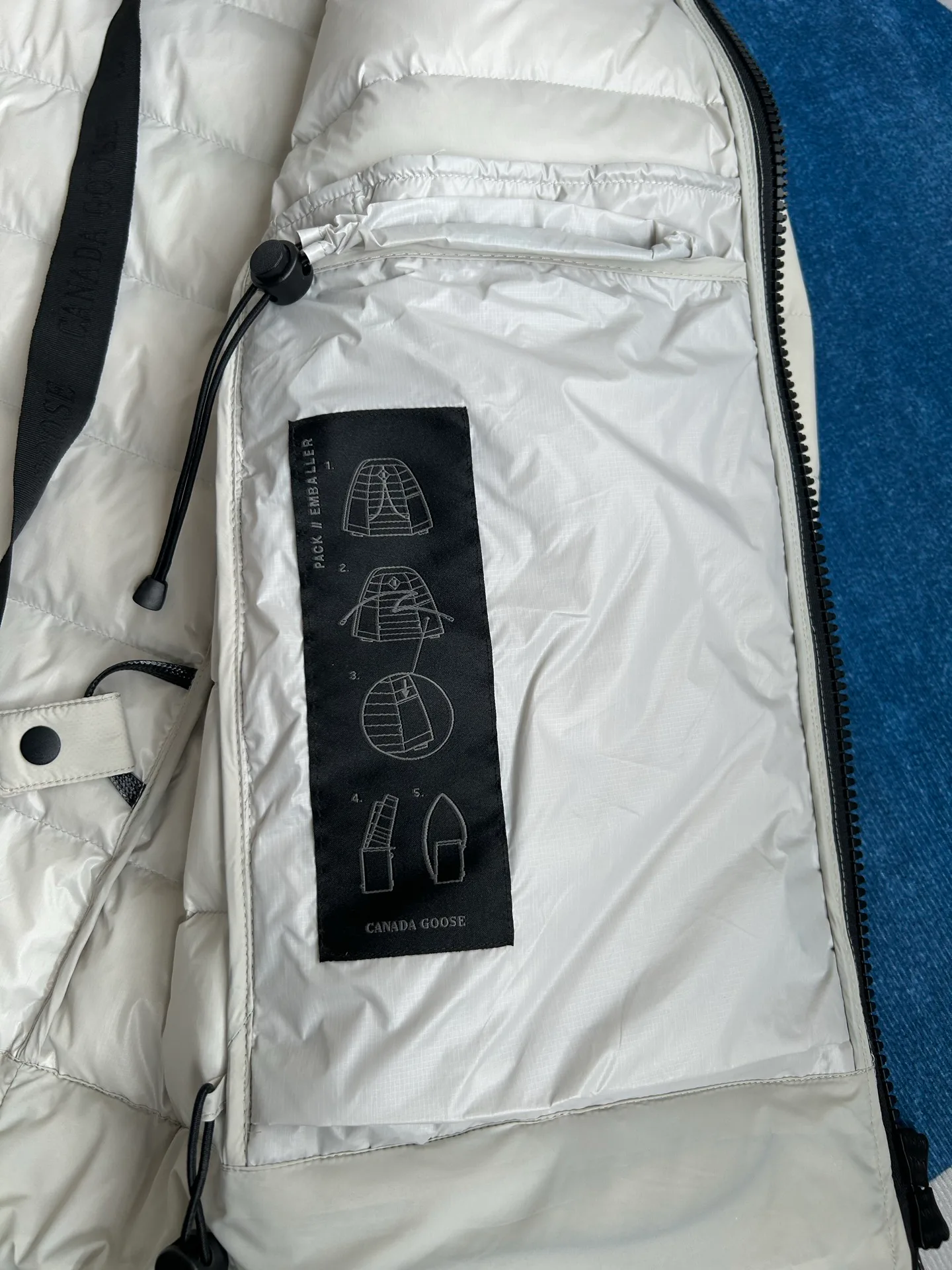 Men's Jackets And Down Jackets CANADA GOOSE 18007356