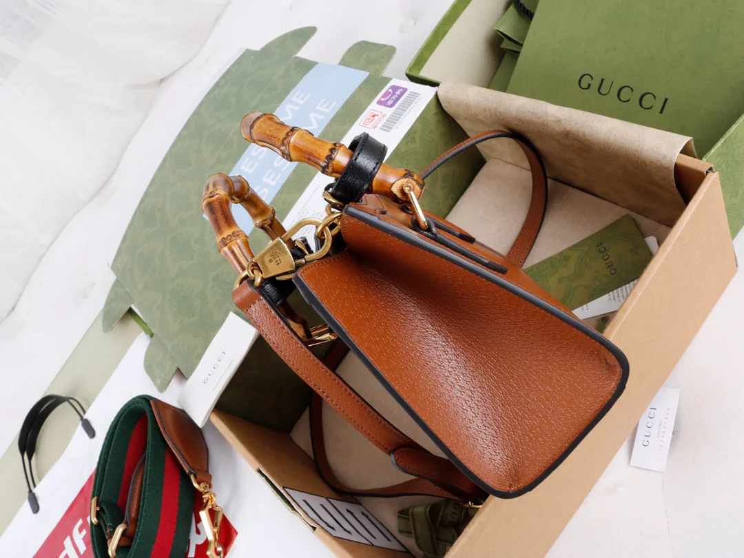 Women's Classic Handbags GUCCI 18065396