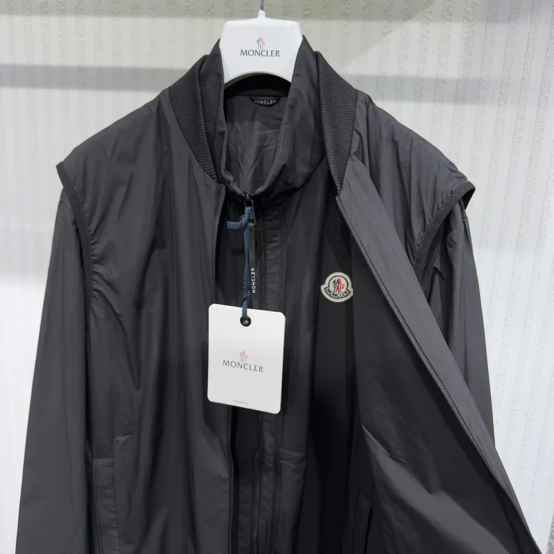 Men's Jackets And Down Jackets MONCLER 17577645