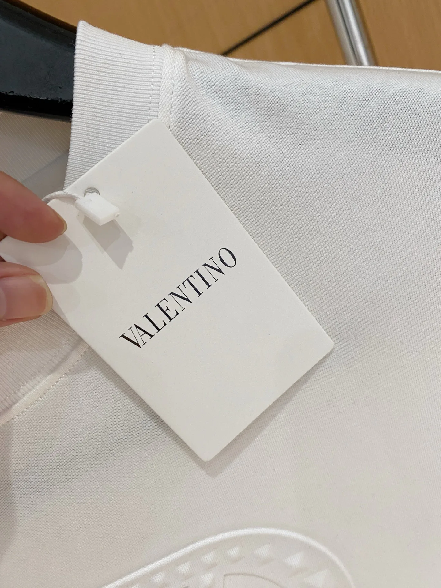 Men's T-Shirts VALENTINO 17803786