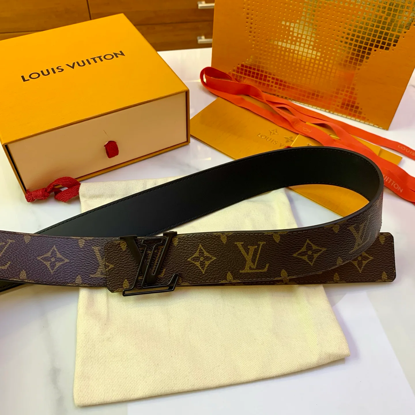 Belts LOUIS VUITTON 17725236
