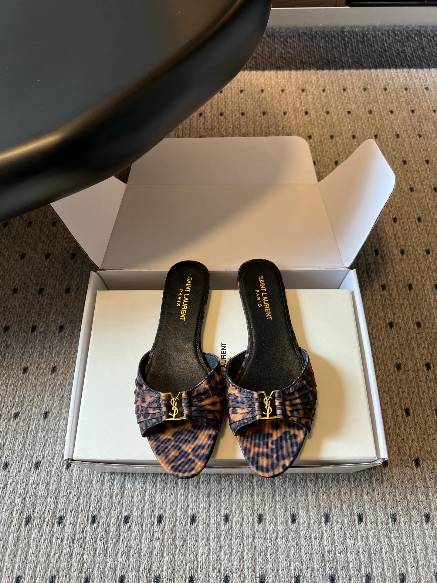 Women's Mules And Clogs SAINT LAURENT 17632133