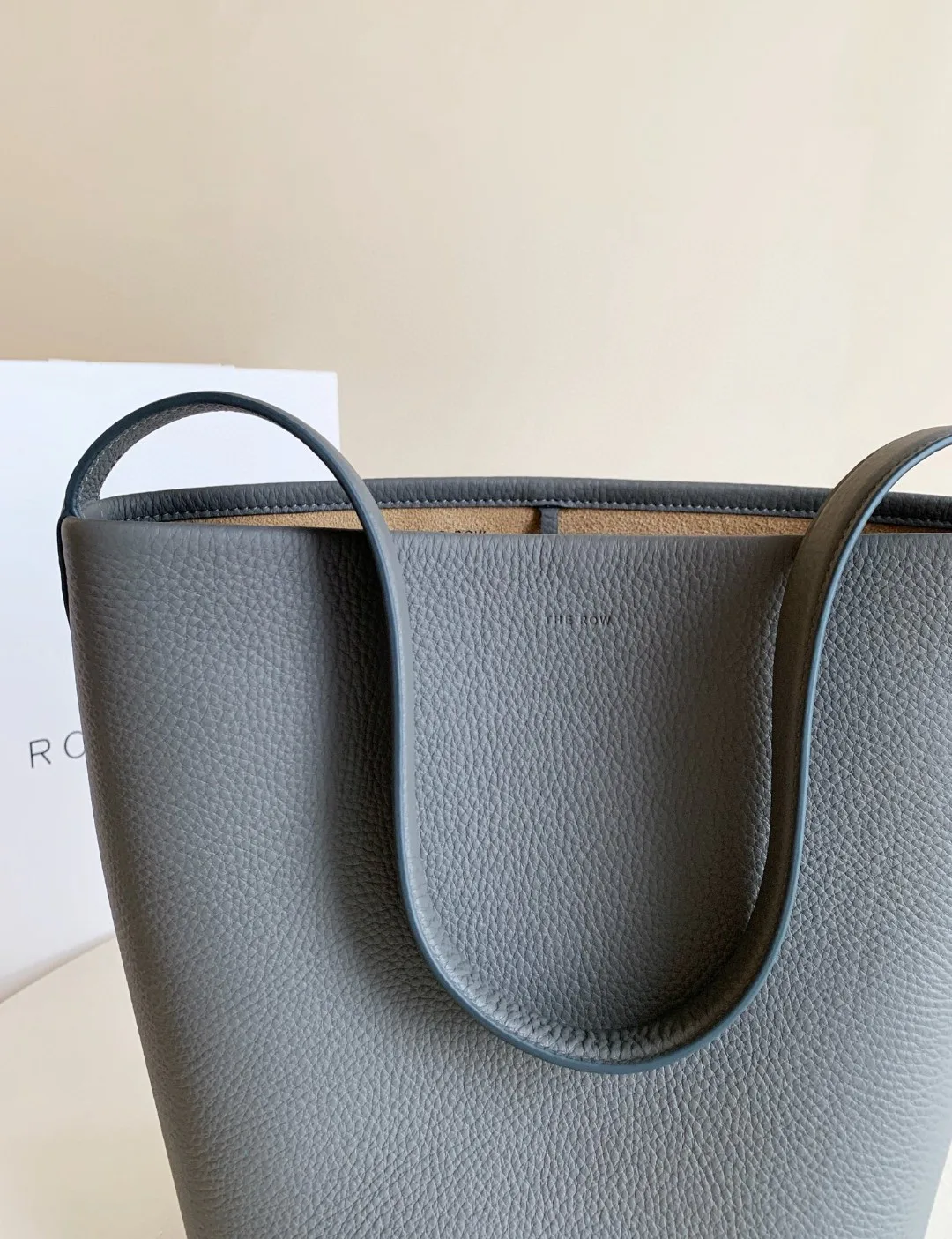 Women's Classic Handbags THE ROW 18070667