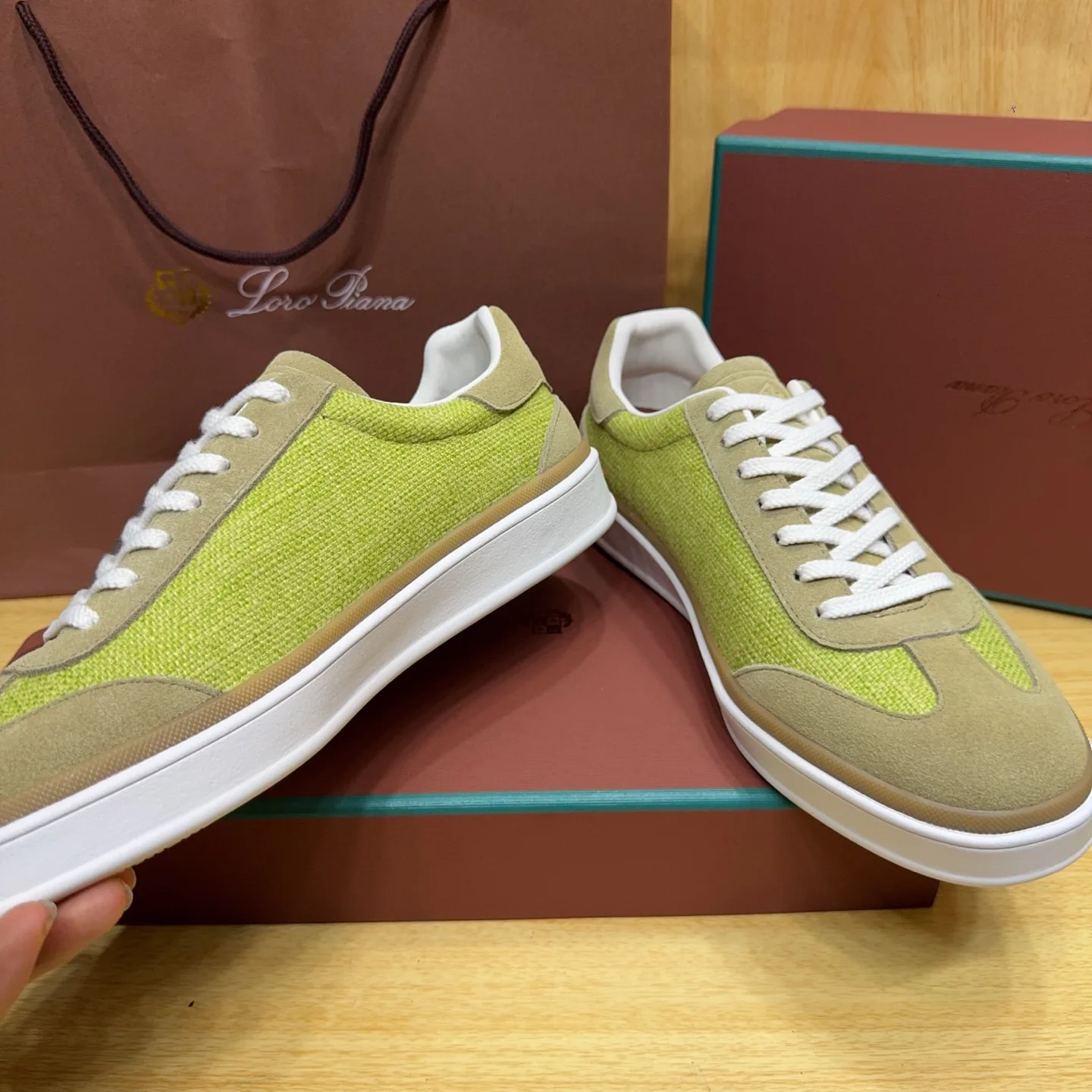 Women's Sneakers LORO PIANA 18263651
