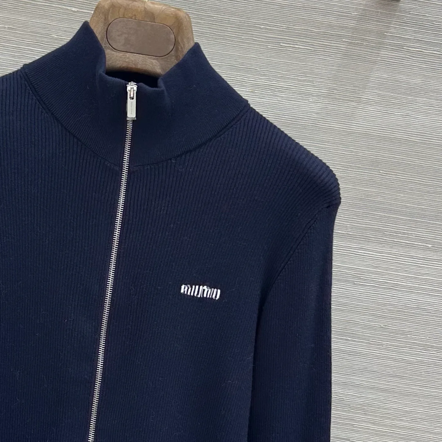 Women's Jumpers And Sweaters MIU MIU 18452390