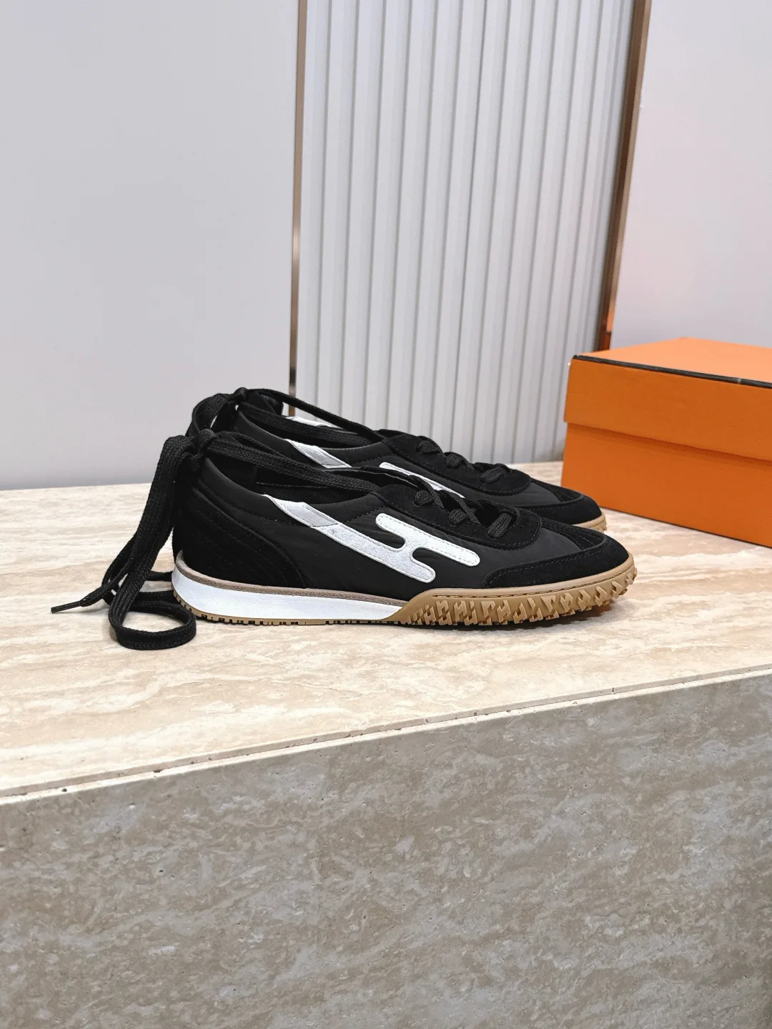 Women's Sneakers HERMES 17490972