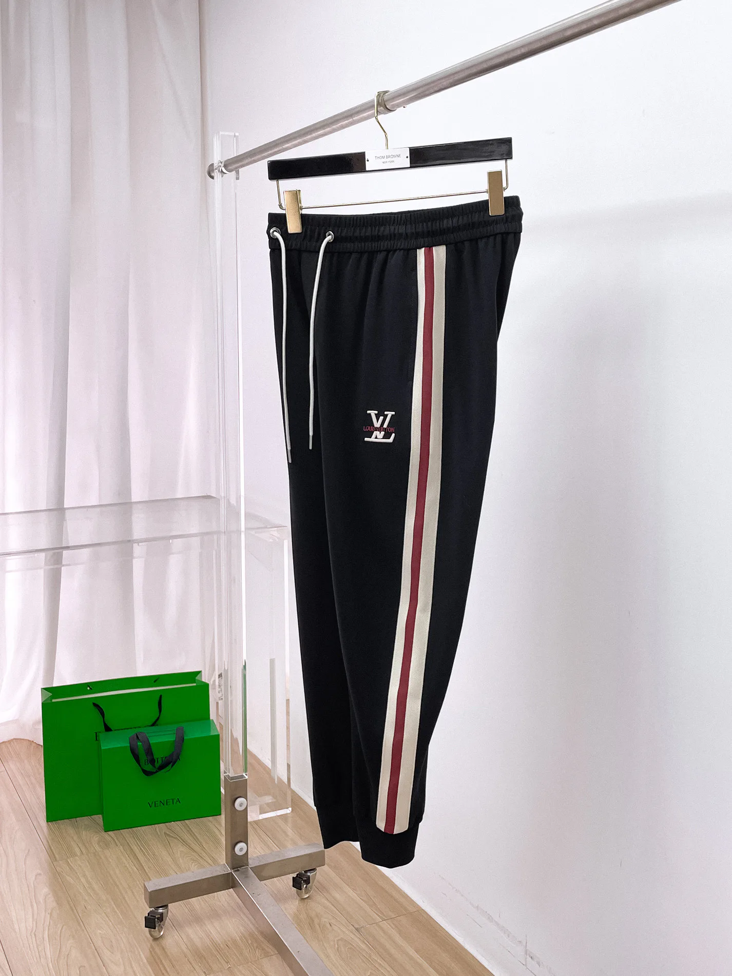 Men's Trousers LOUIS VUITTON 18399314