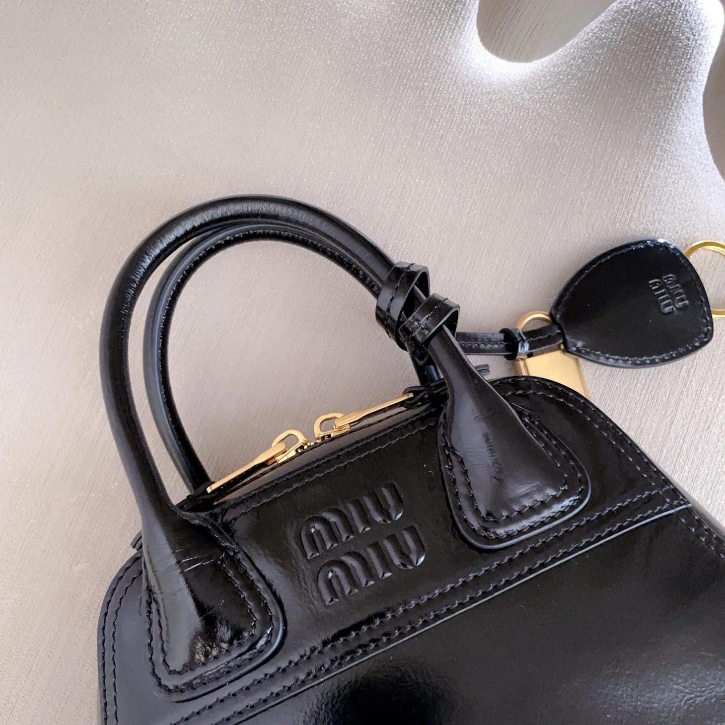 Women's Classic Handbags MIU MIU 18401339