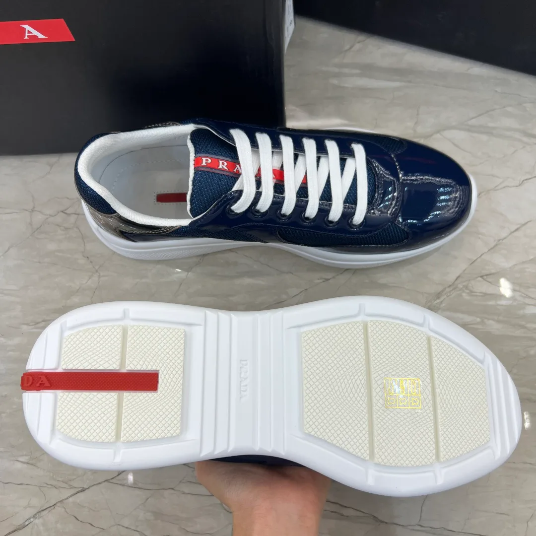 Women's Sneakers PRADA 18430433
