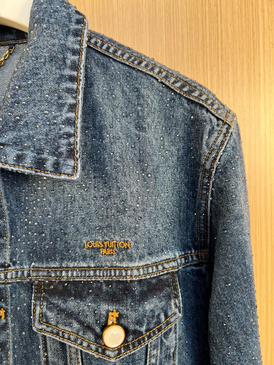 Men's Jackets And Down Jackets LOUIS VUITTON 18179321