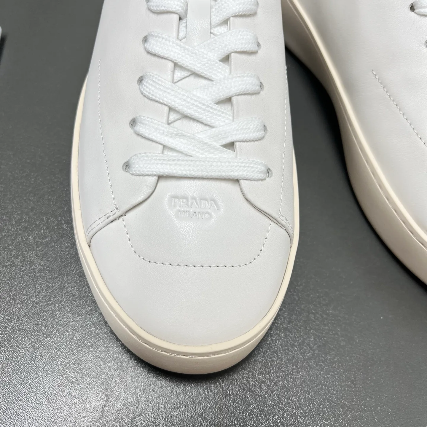 Men's Sneakers PRADA 16940103
