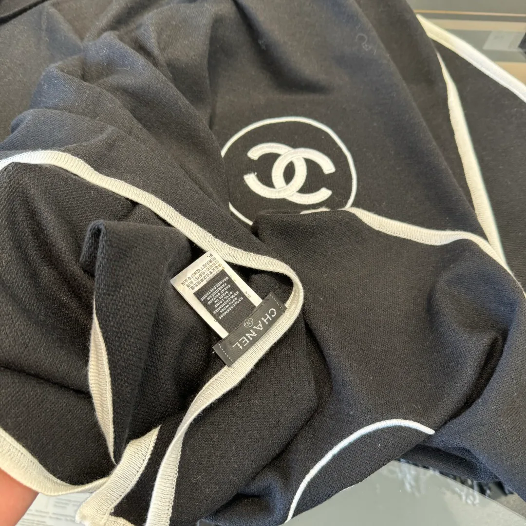 Scarves CHANEL 18104903