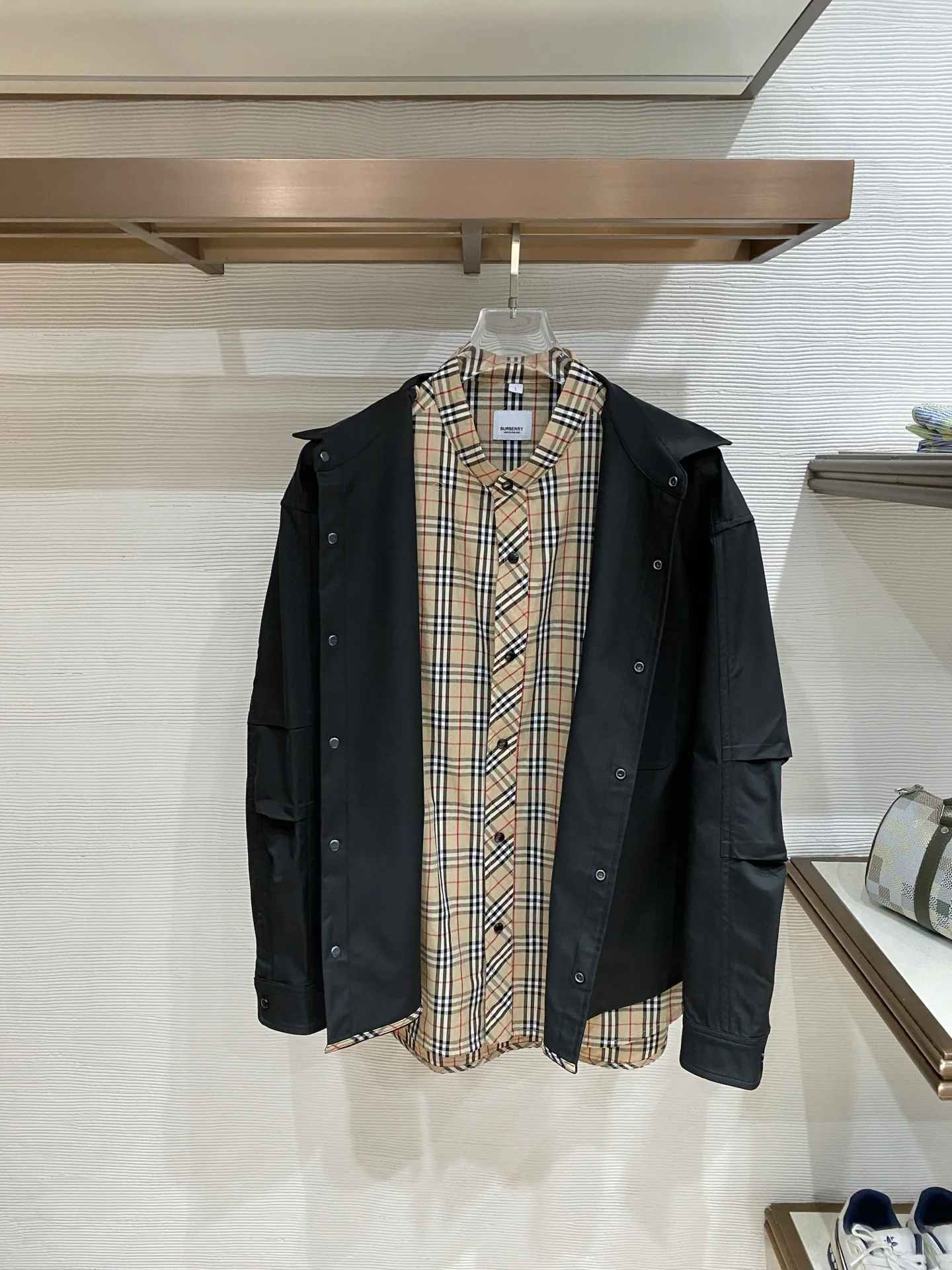 Men's Jackets And Down Jackets BURBERRY 18555543