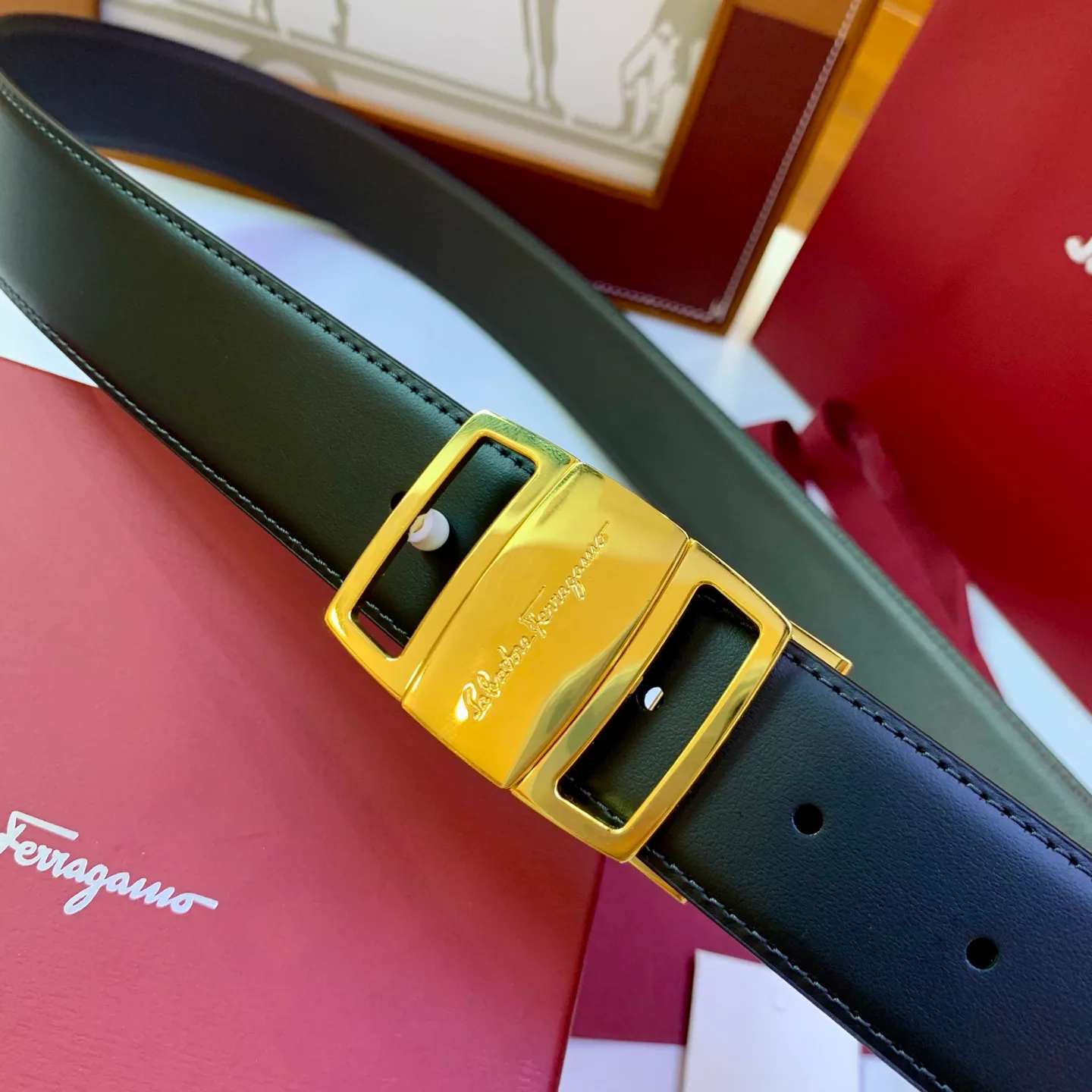 Belts SALVATORE FERRAGAMO 18040276
