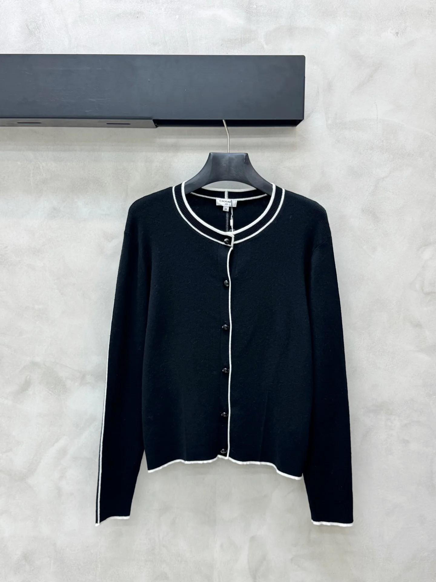 Women's Jumpers And Sweaters CHANEL 18138013