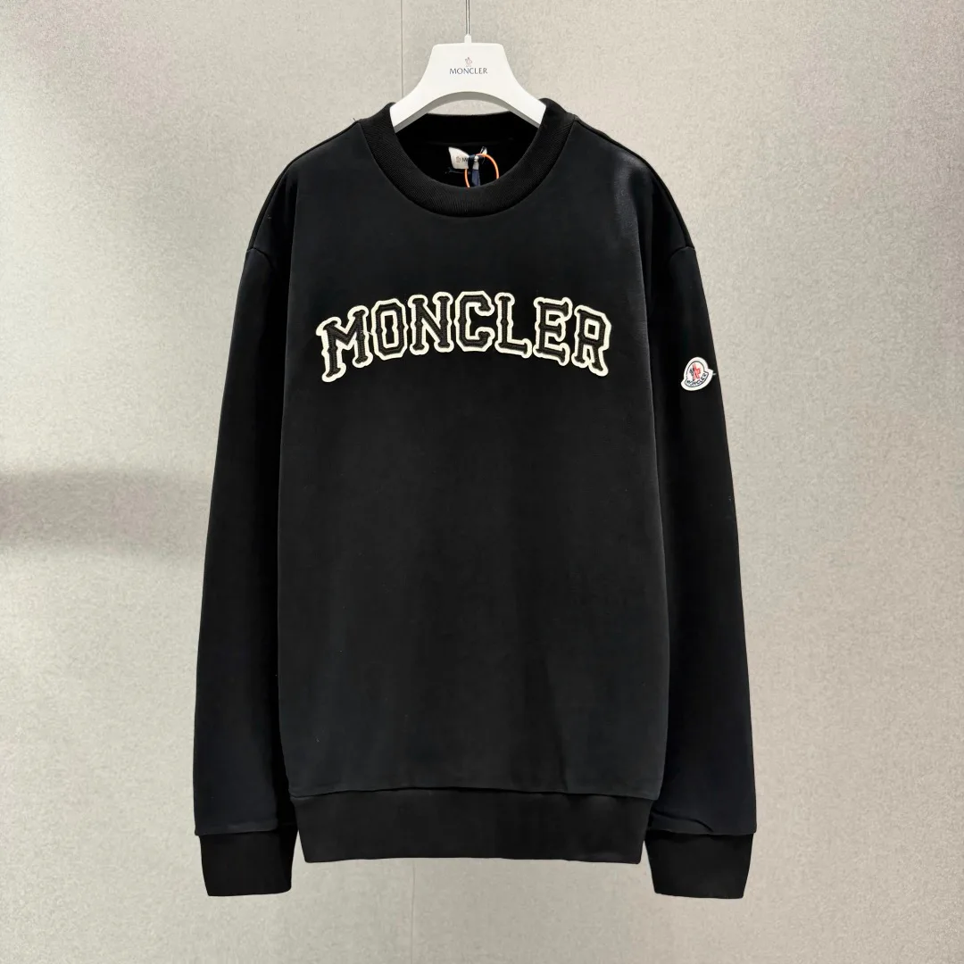 Men's Sweatshirts And Hoodies MONCLER 18227918