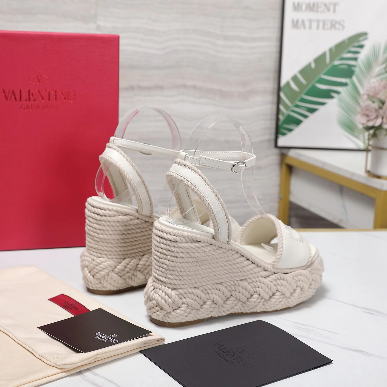 Women's Open-Toe Sandals VALENTINO 17371716