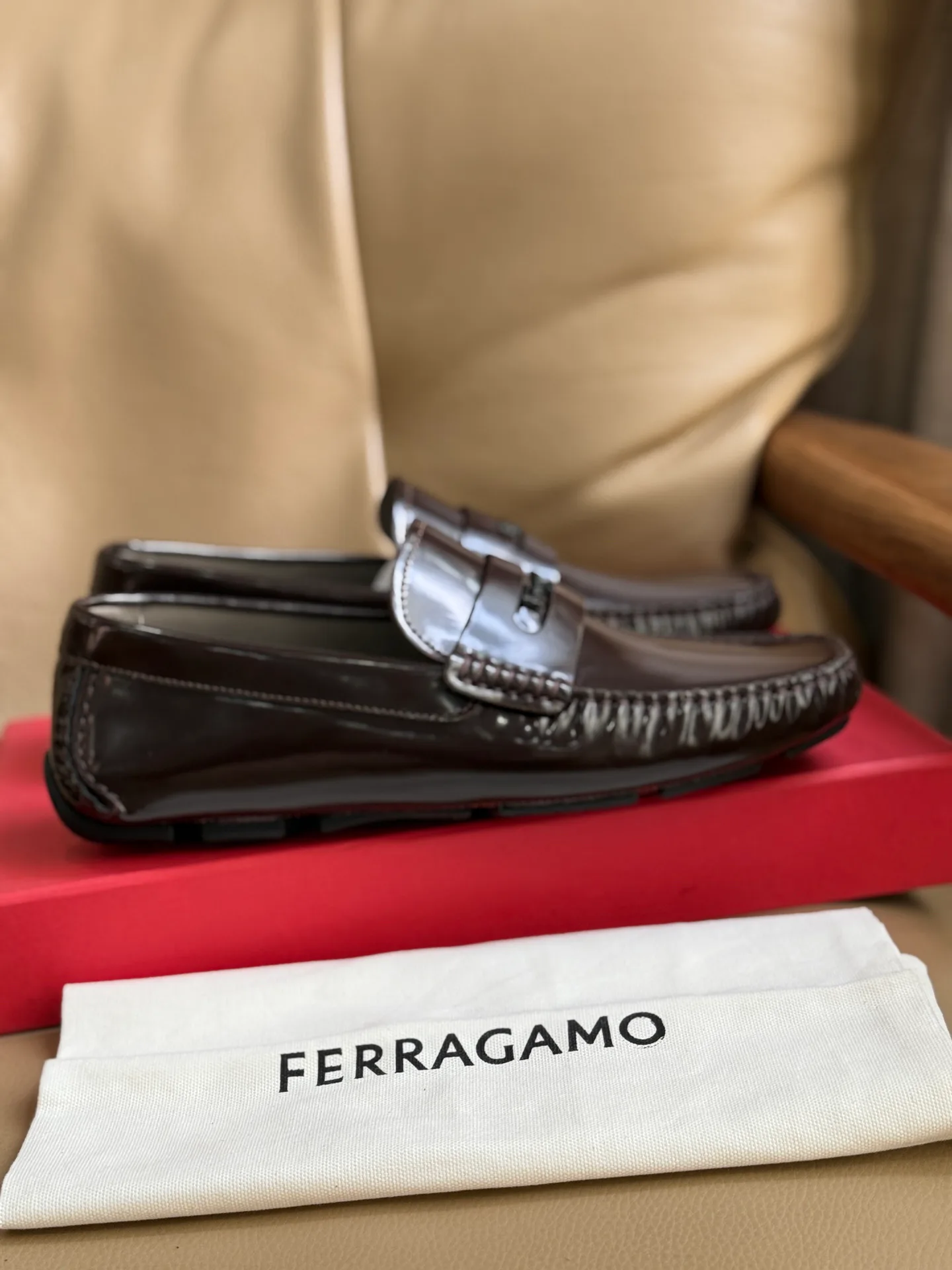 Men's Loafers And Dress Shoes SALVATORE FERRAGAMO 18117117