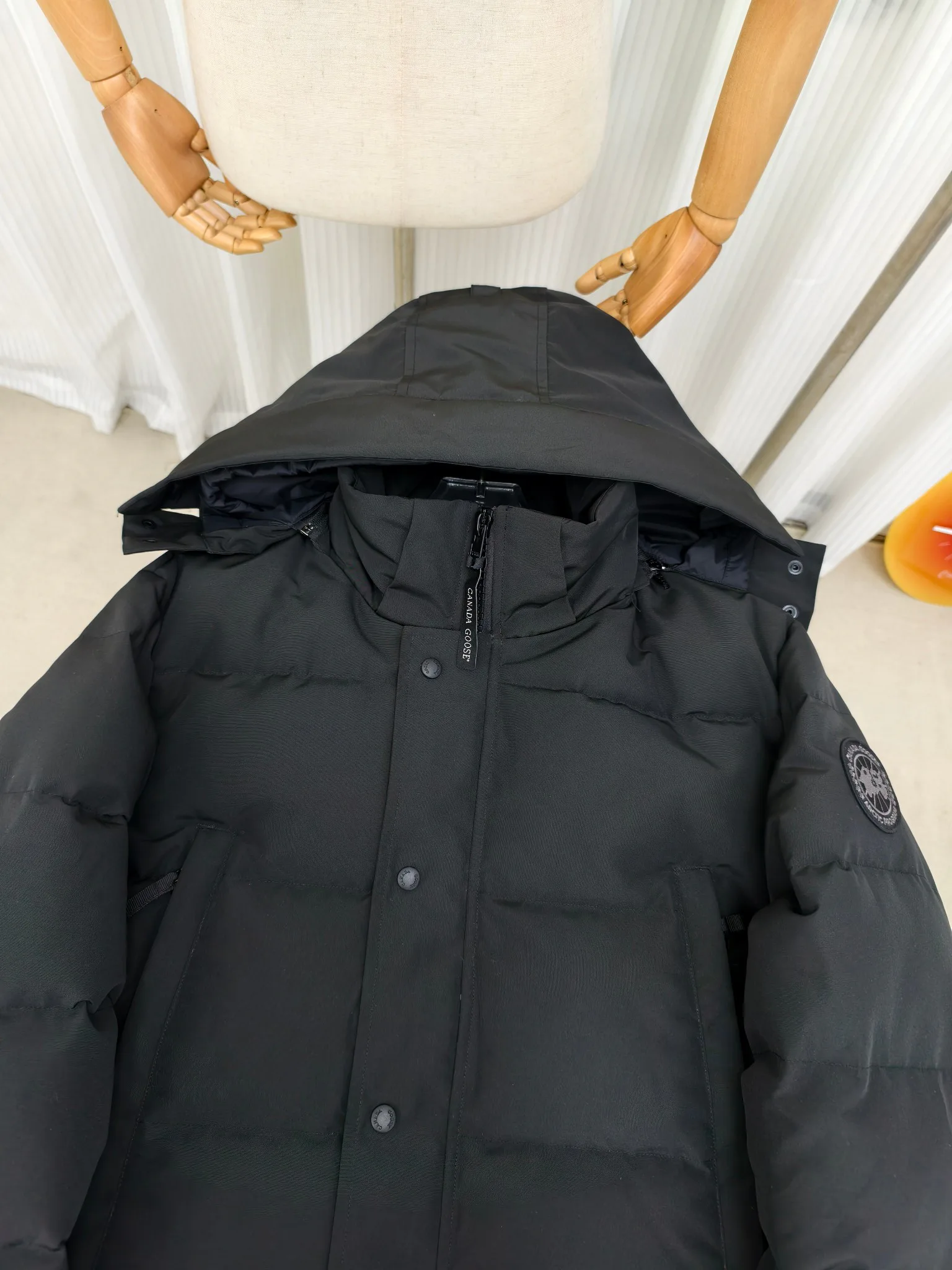 Куртки И Пуховики Мужские Canada Goose 18684530