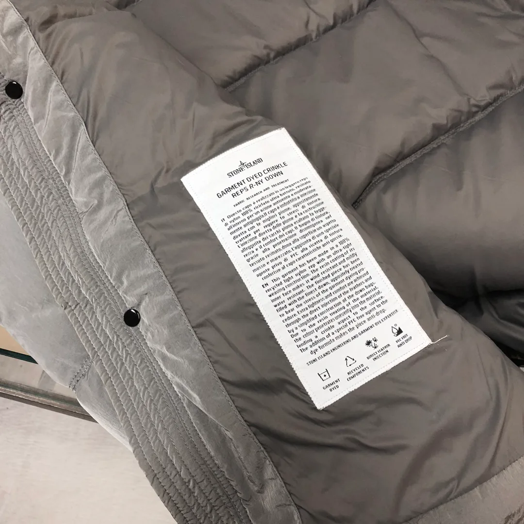 Women's Jackets And Down Jackets STONE ISLAND 18002083