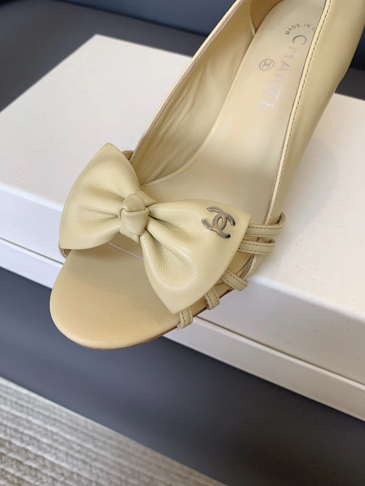Women's Heels CHANEL 17656653