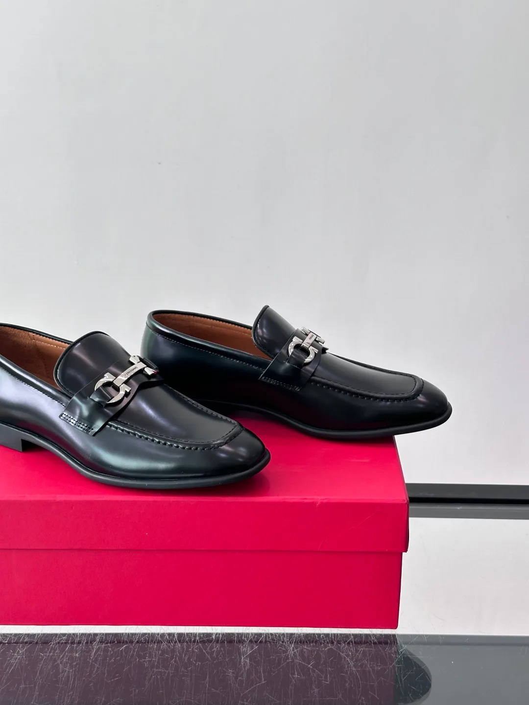 Men's Loafers And Dress Shoes SALVATORE FERRAGAMO 18079491