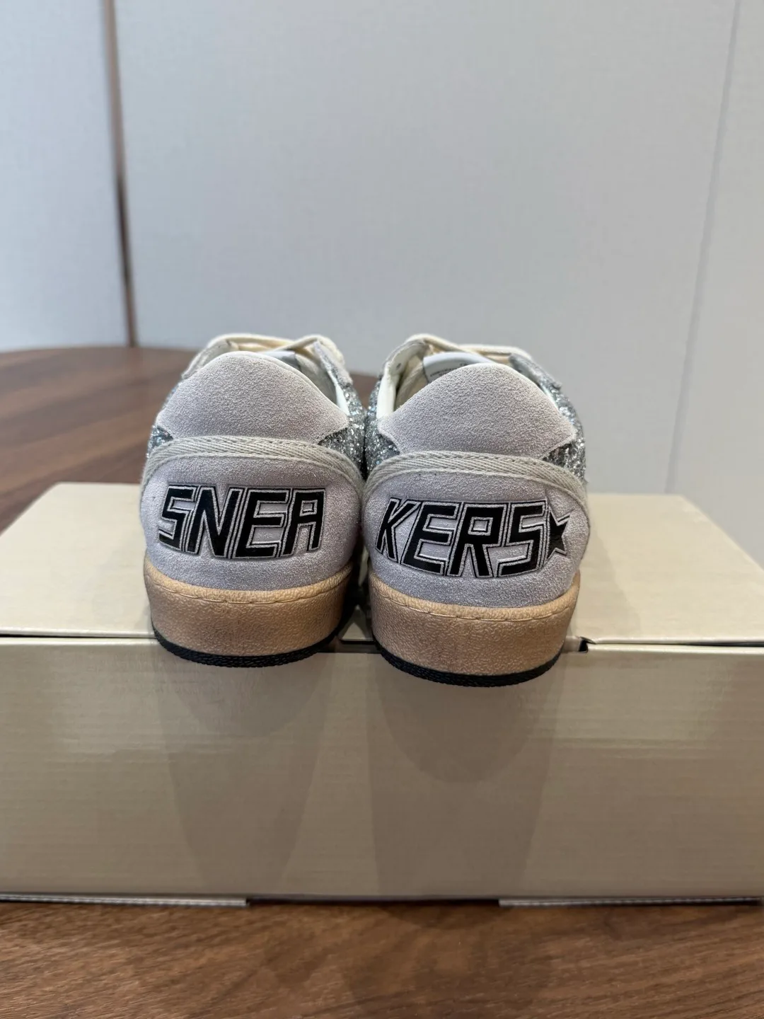 Women's Sneakers GOLDEN GOOSE 18357251