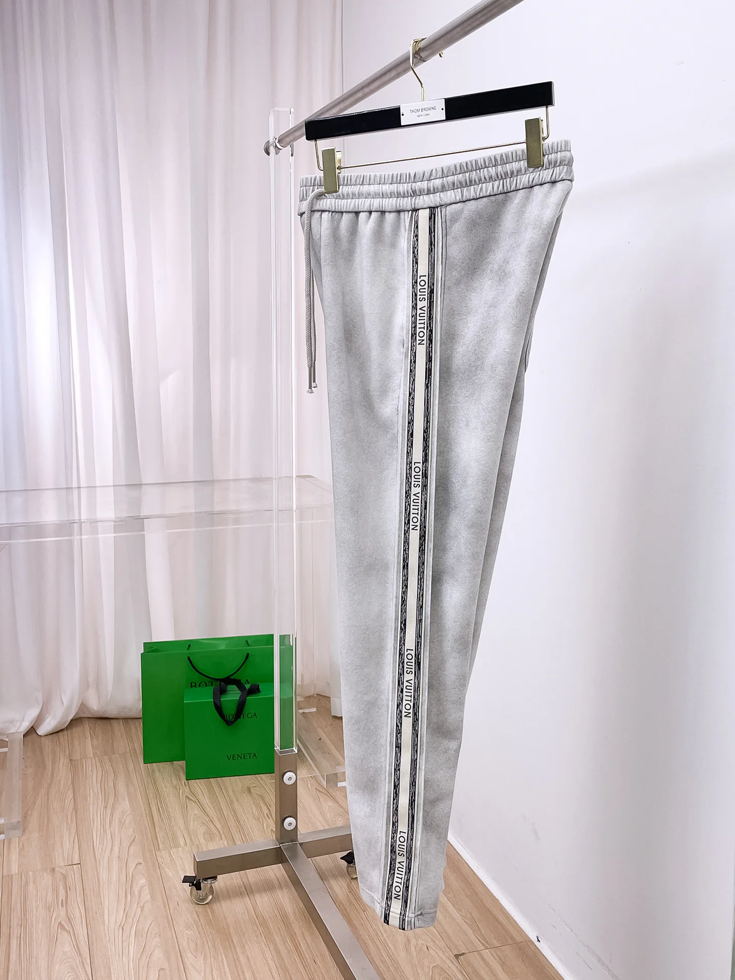 Men's Trousers LOUIS VUITTON 18399327
