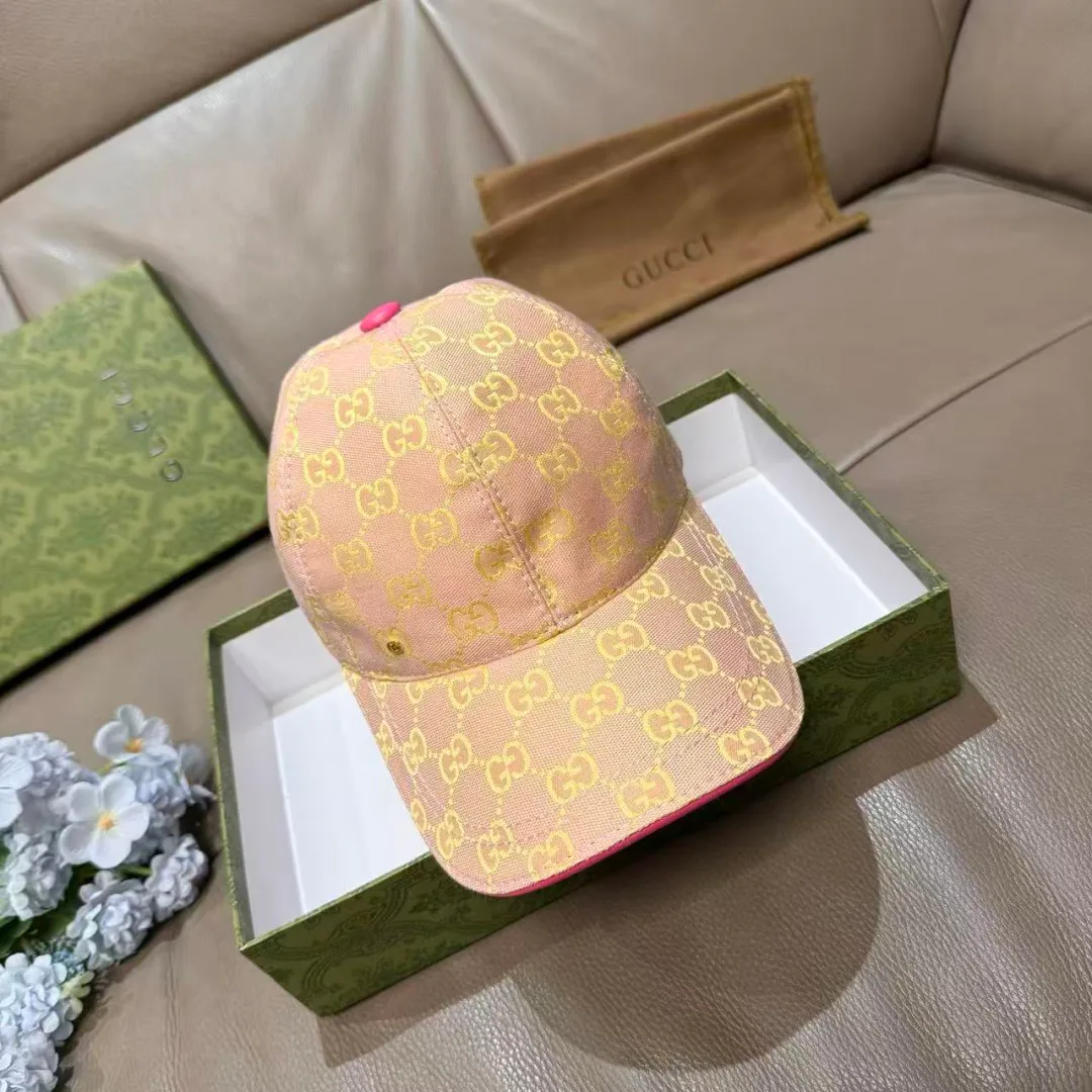 Hats GUCCI 18347092