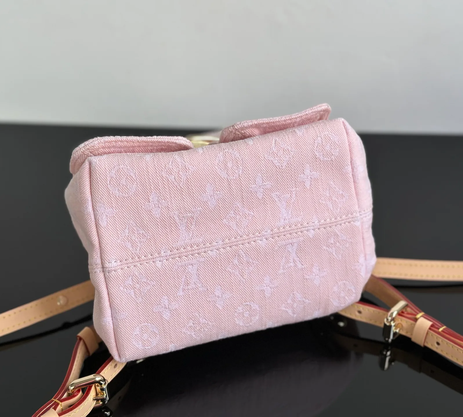 Women's Backpacks LOUIS VUITTON 18376511