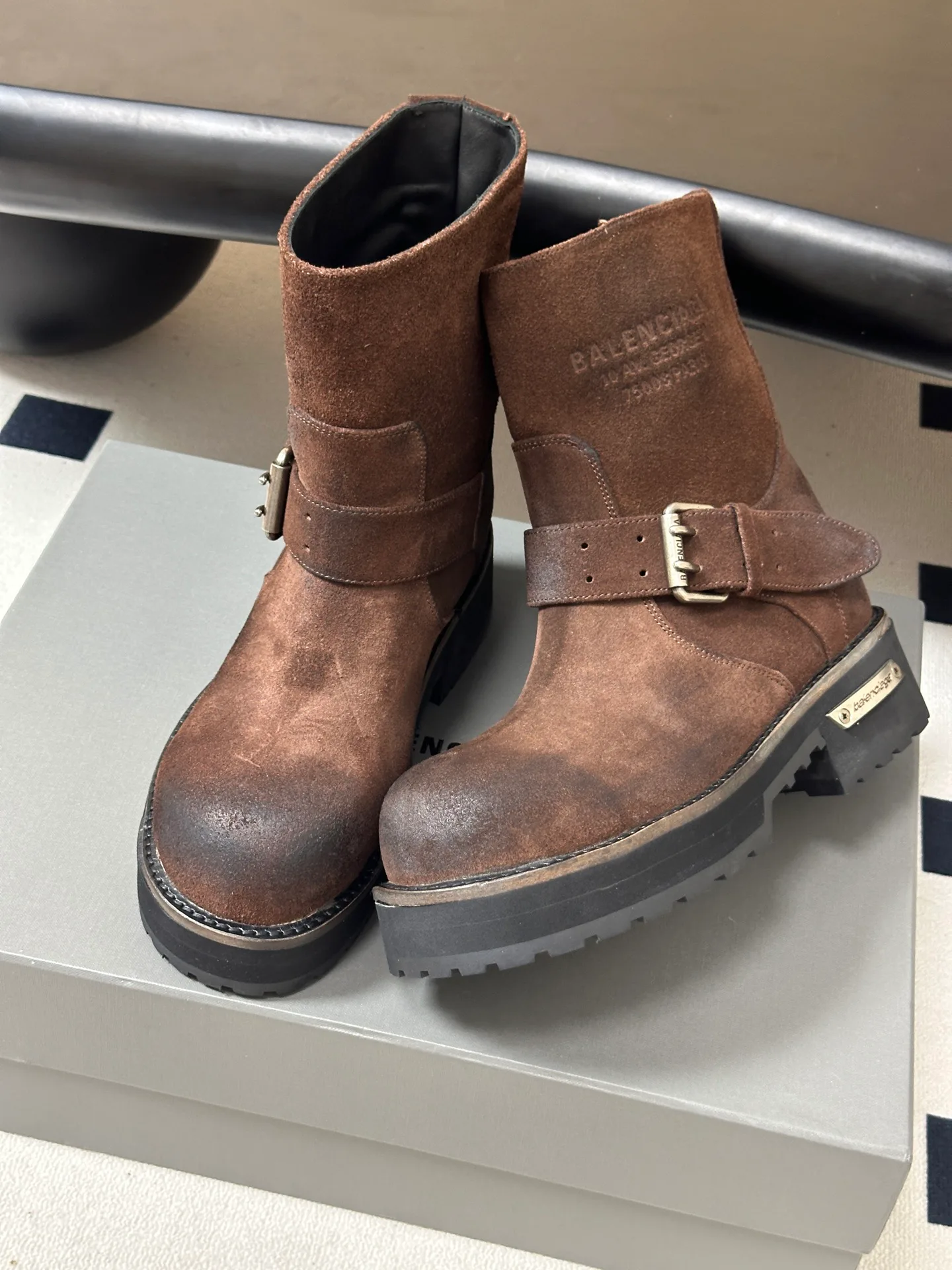 Women's Ankle Boots BALENCIAGA 18049602