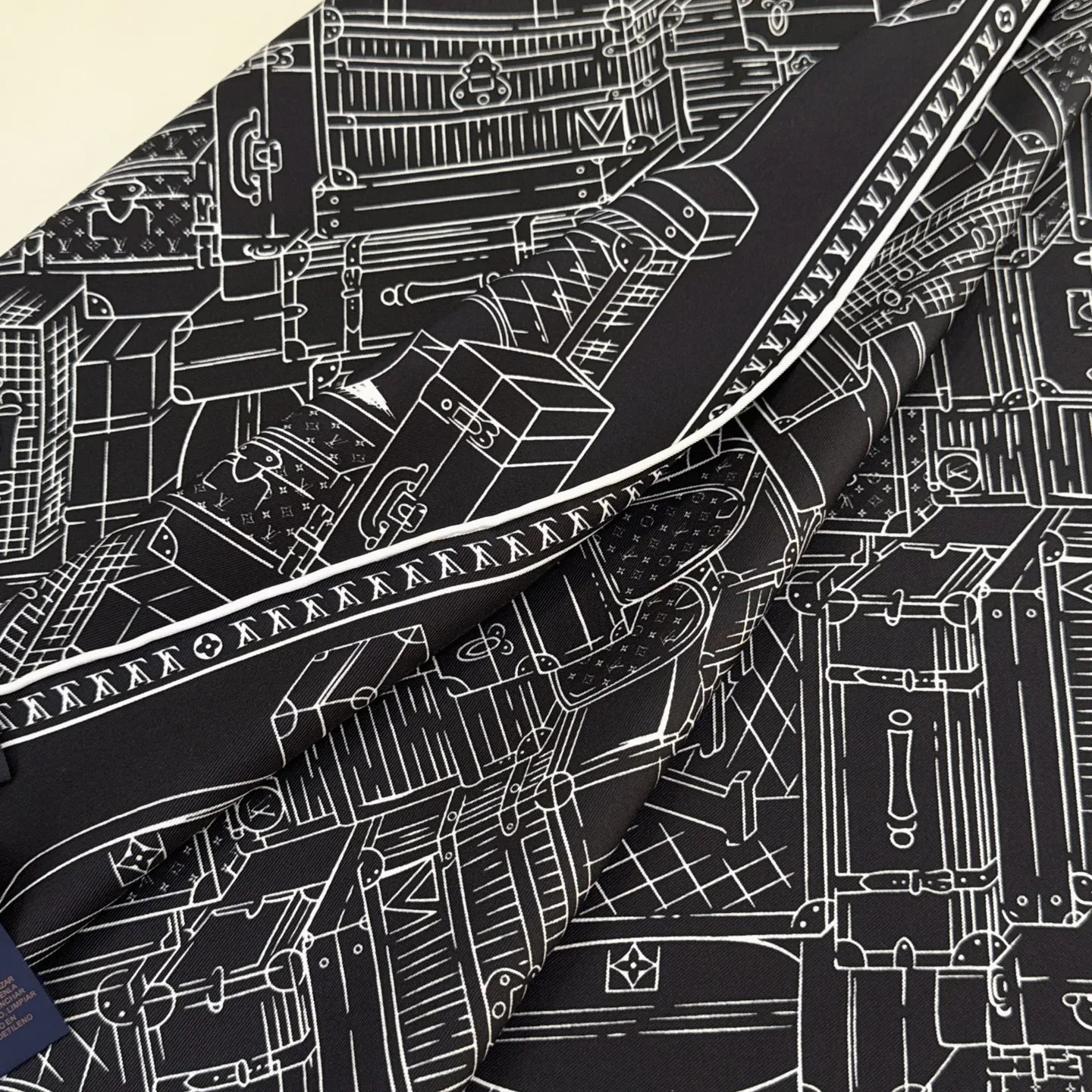 Silk Scarves LOUIS VUITTON 17257482