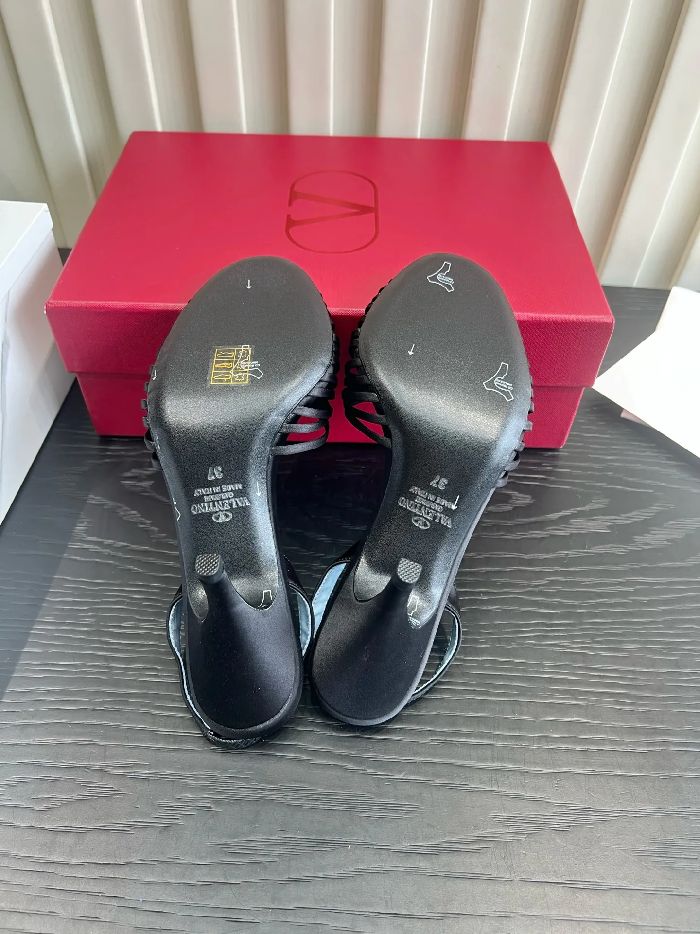 Women's Open-Toe Sandals VALENTINO 18322866