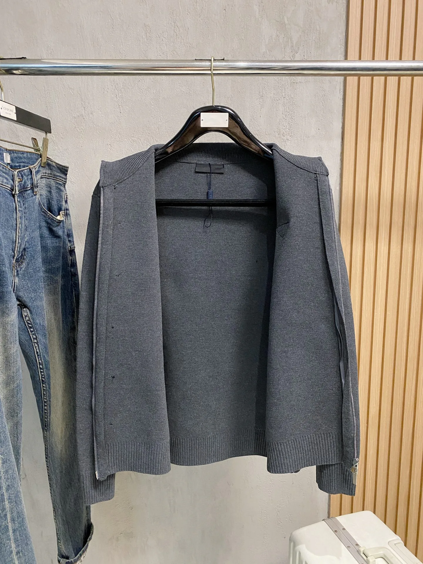 Men's Jumpers And Sweaters PRADA 18098212