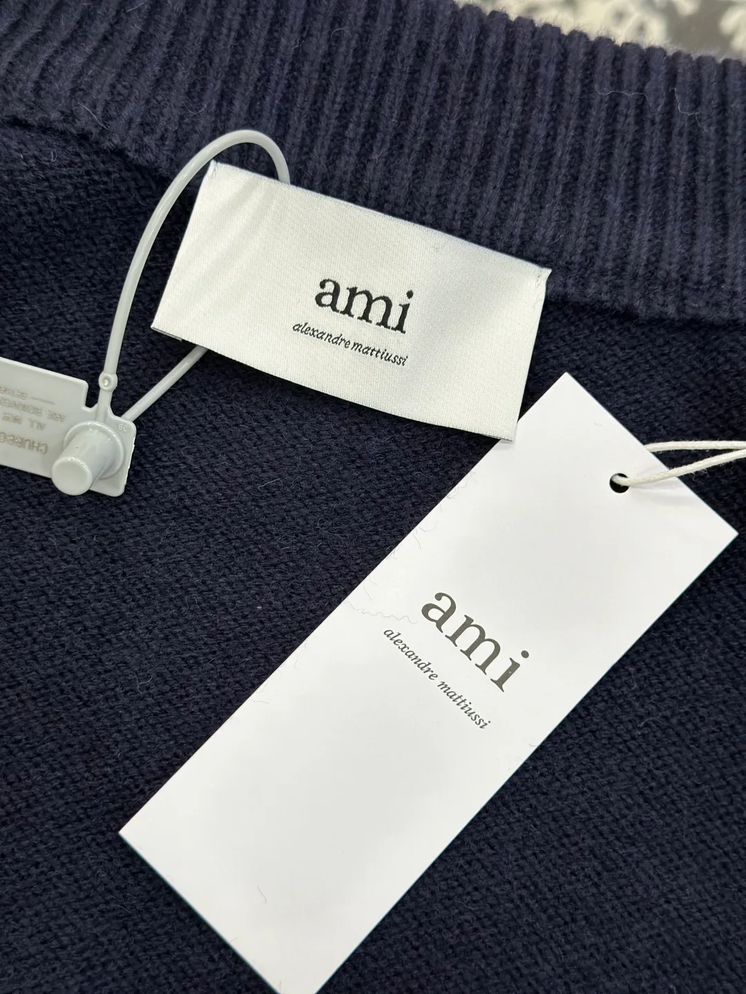 Men's Jumpers And Sweaters AMI PARIS 17802534