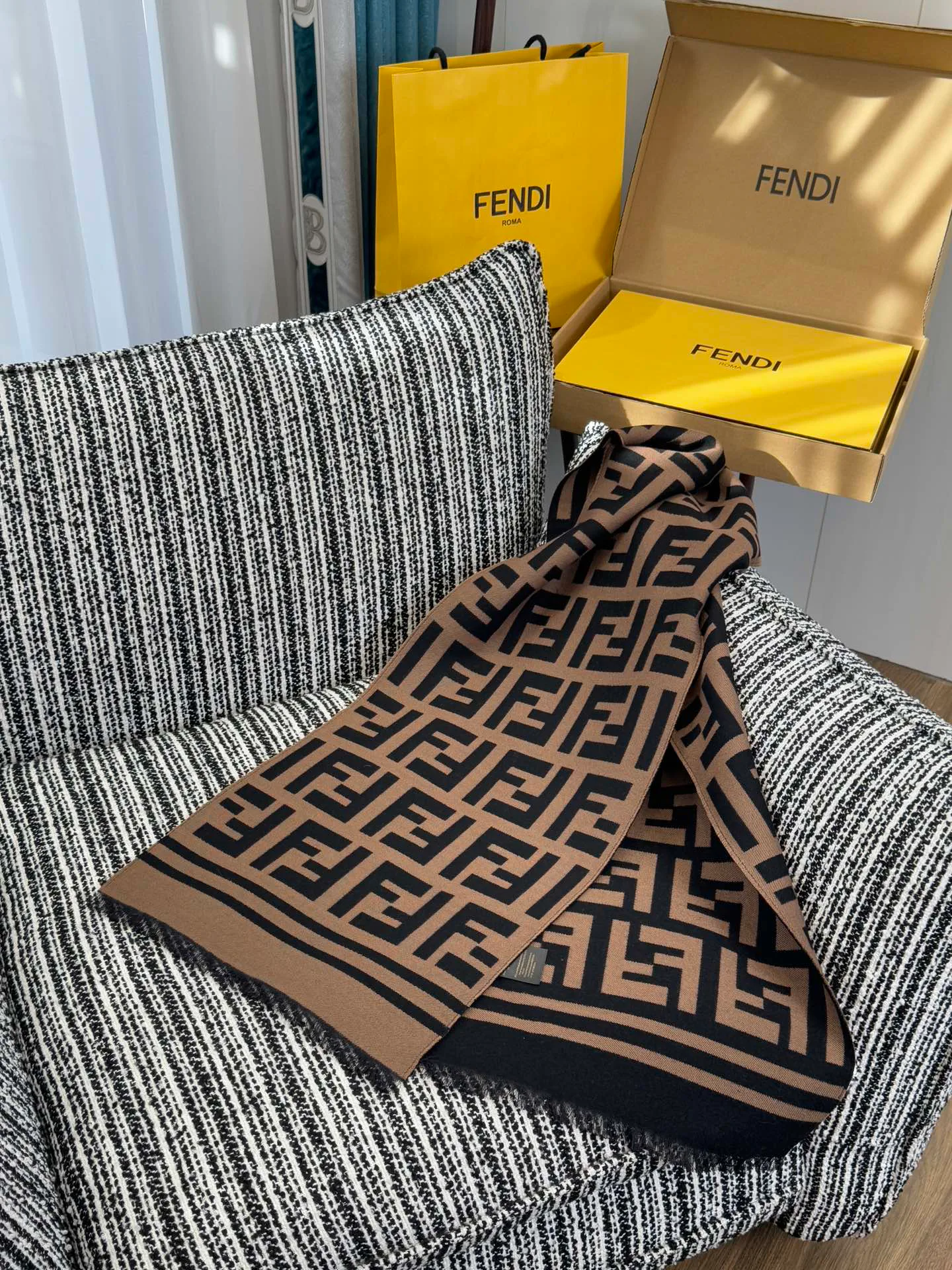Scarves FENDI 18287131
