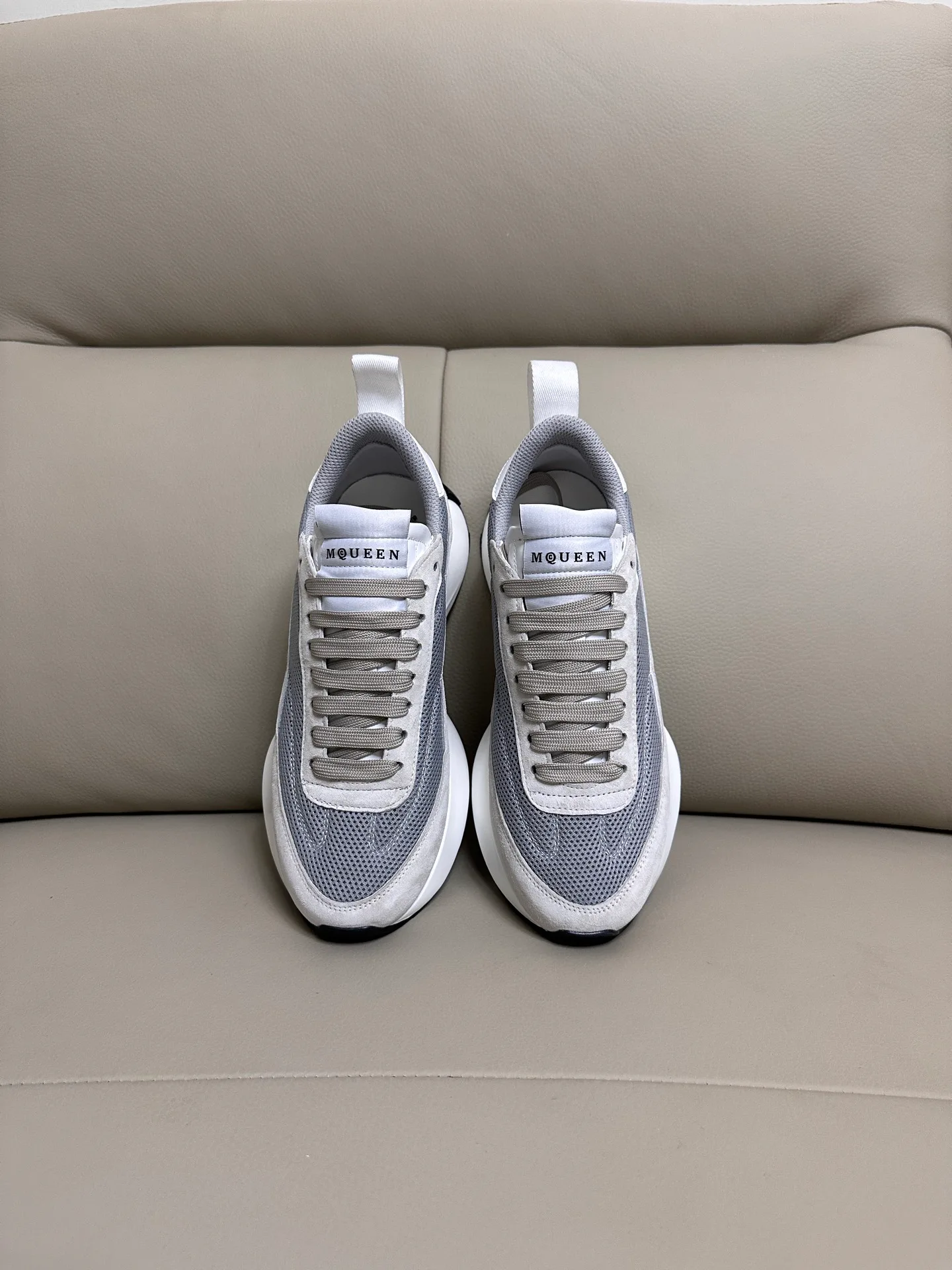 Кроссовки Женские Alexander Mcqueen 18616734