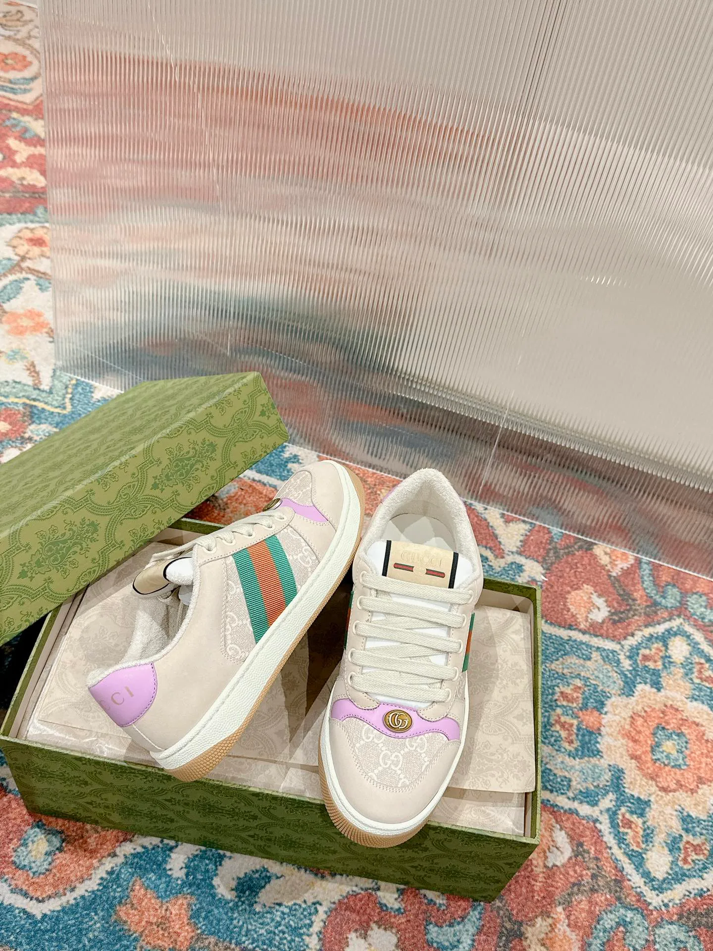 Women's Sneakers GUCCI 17956711