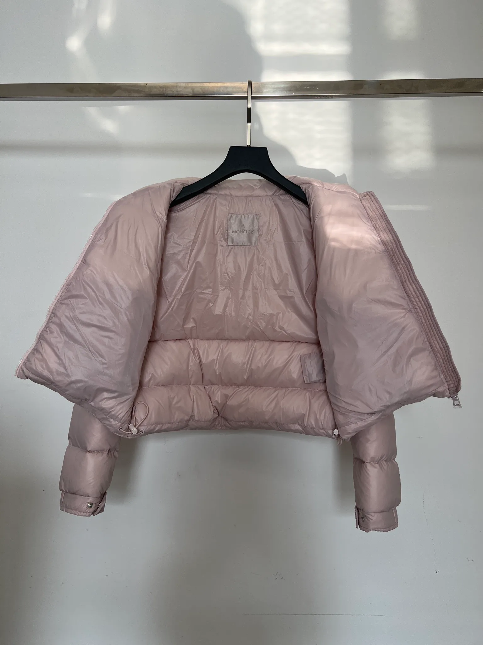 Women's Jackets And Down Jackets MONCLER 18416133