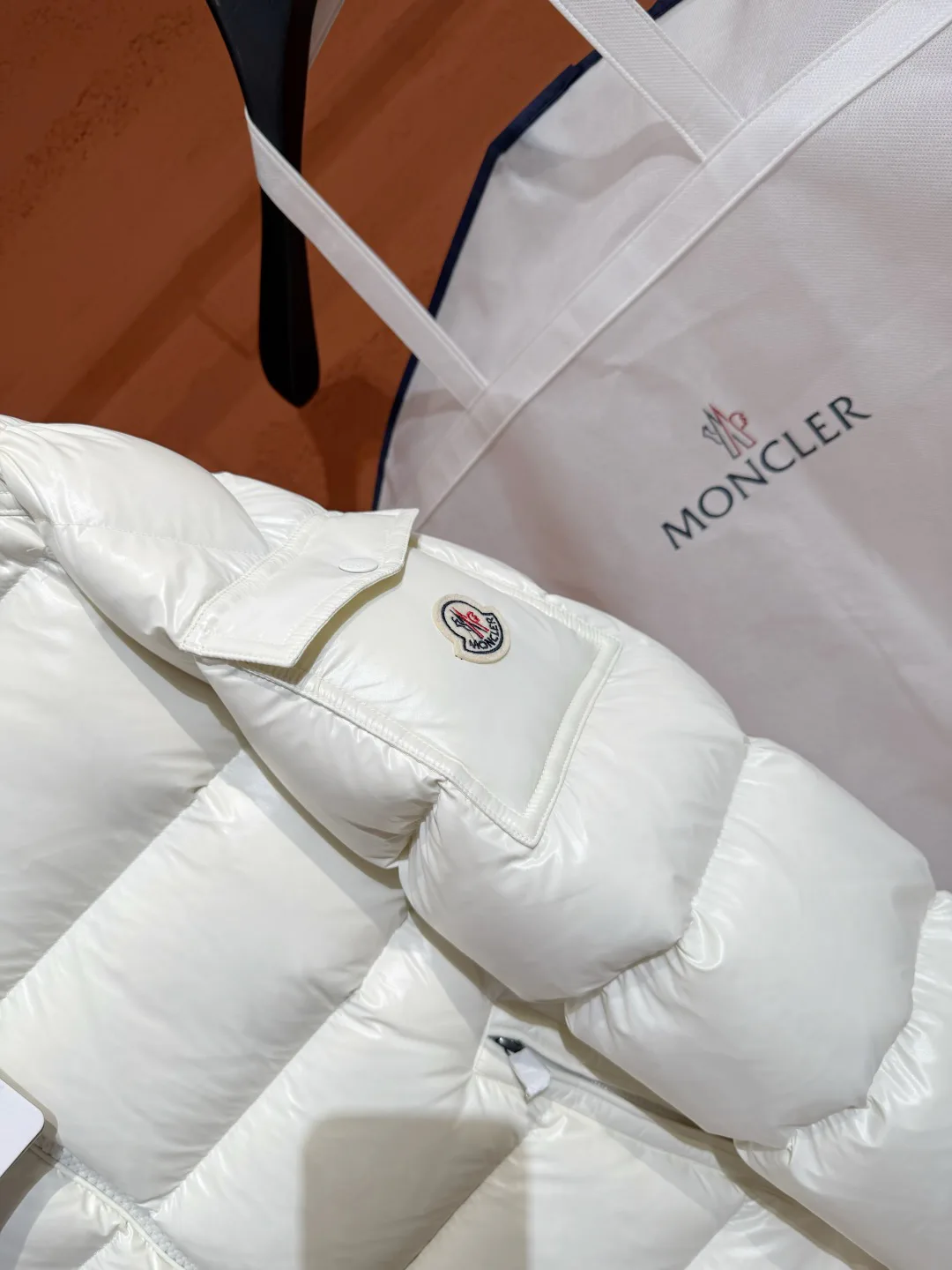 Men's Jackets And Down Jackets MONCLER 18048530
