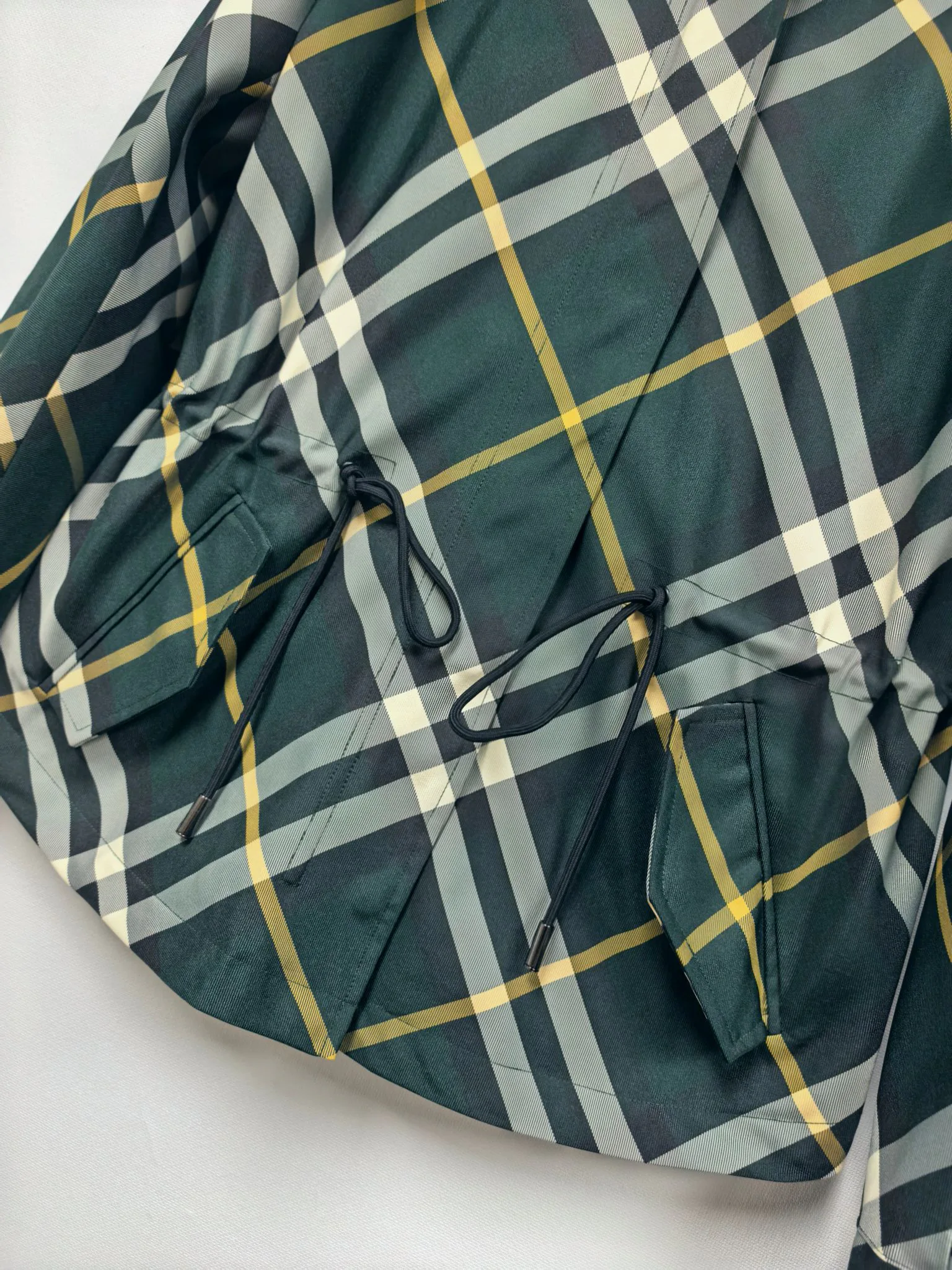 Women's Jackets And Down Jackets BURBERRY 18277302