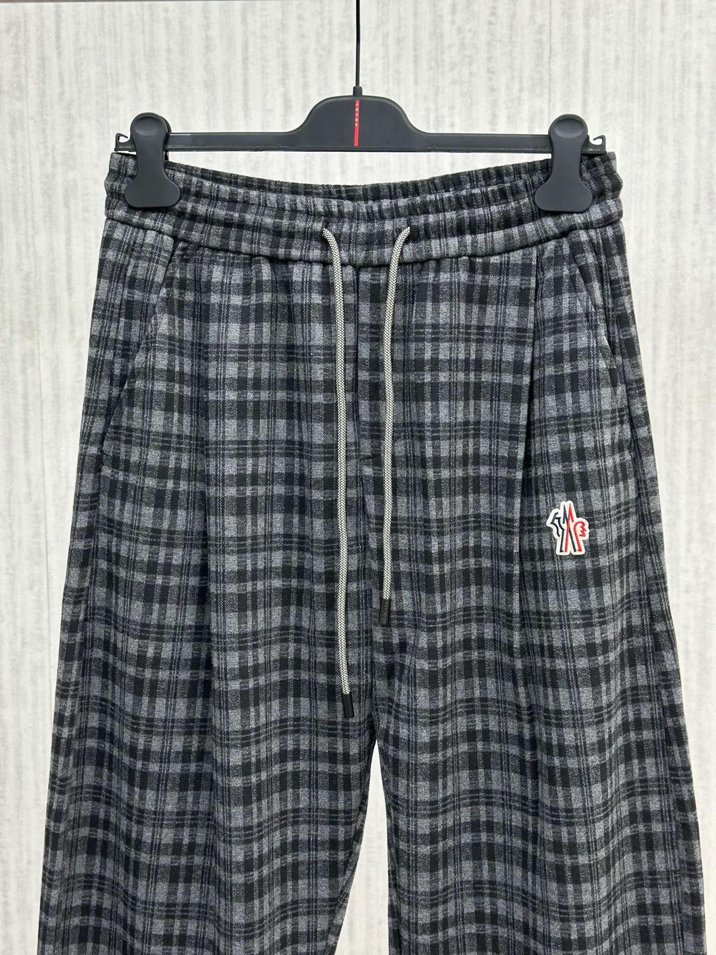 Брюки Мужские Moncler 18566803
