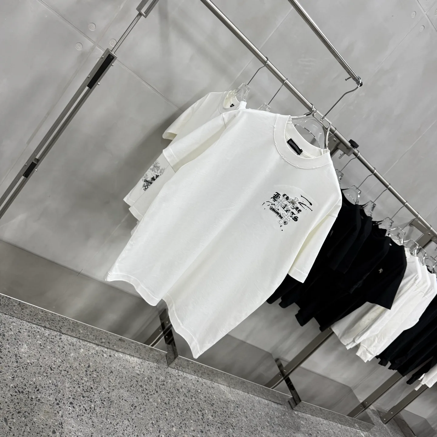 Men's T-Shirts CHROME HEARTS 17902448