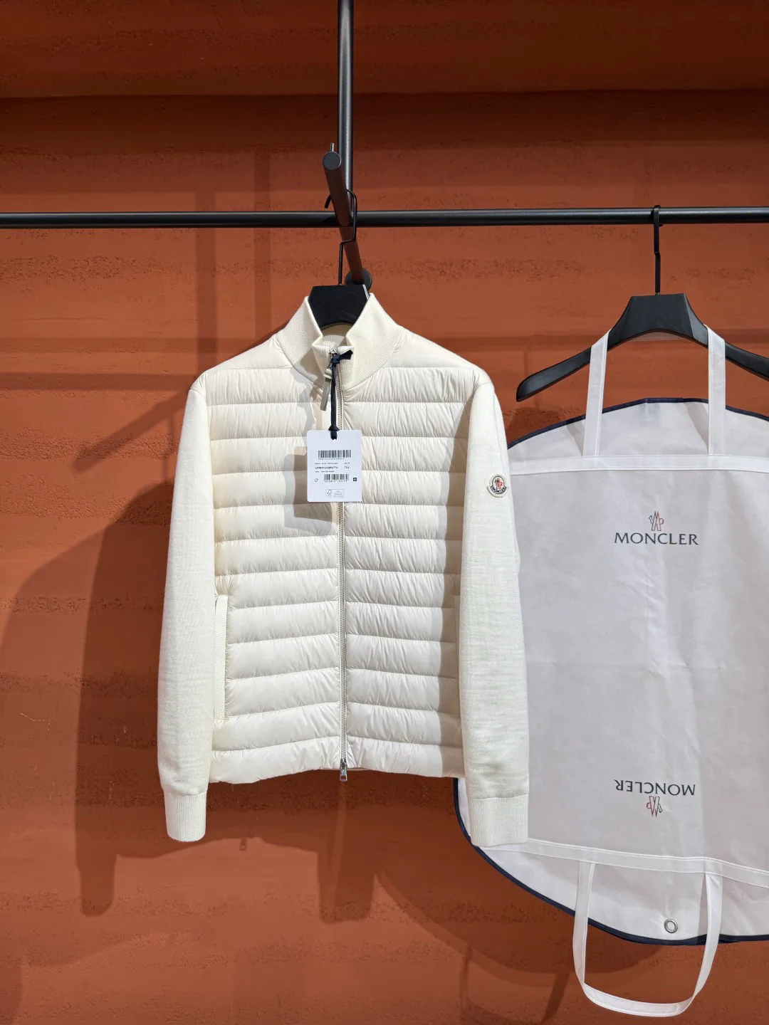 Women's Jackets And Down Jackets MONCLER 18436264