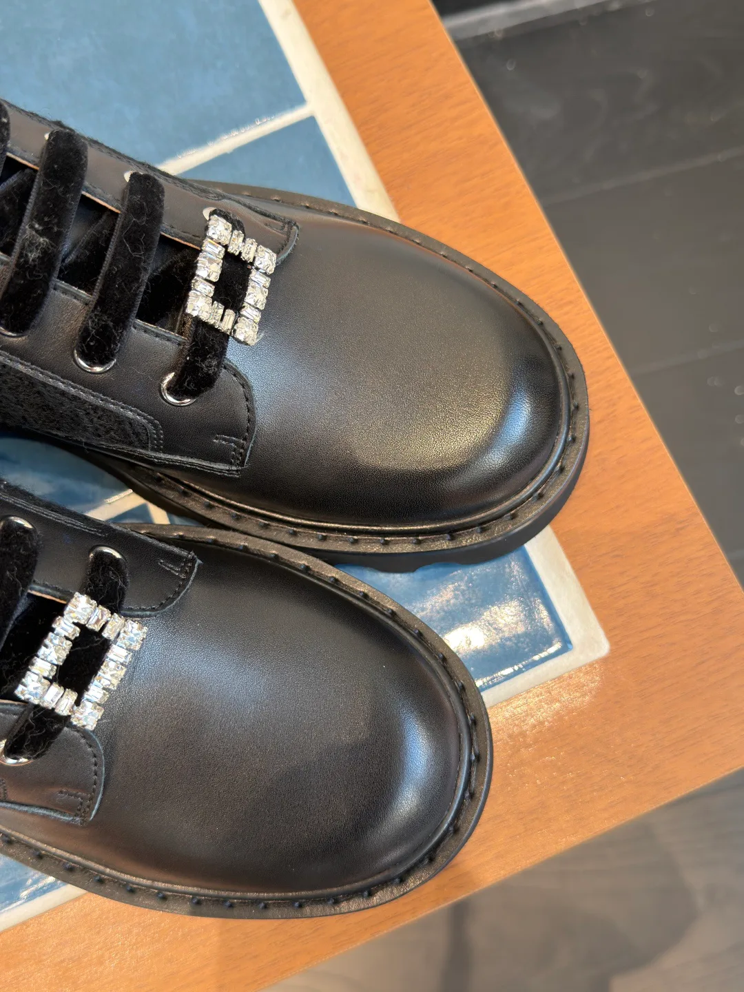 Ботинки Женские Roger Vivier 18604650