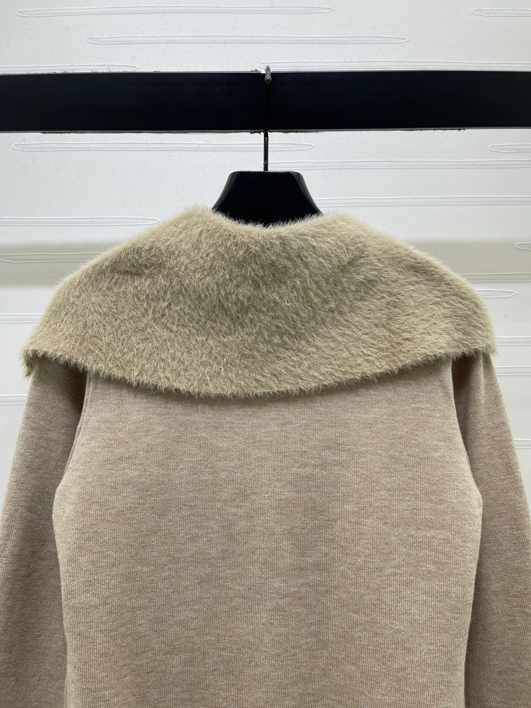 Women's Jumpers And Sweaters CHANEL 18234165