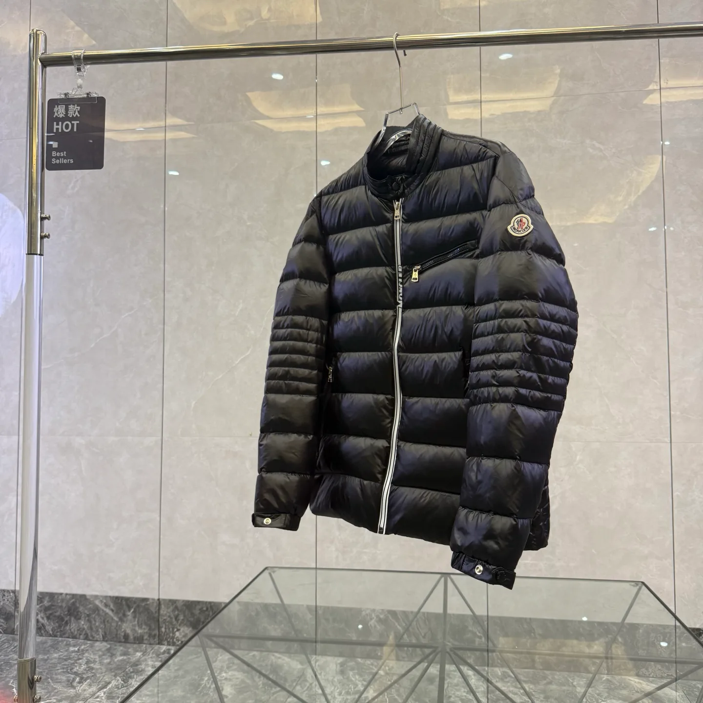 Куртки И Пуховики Мужские Moncler 18684587