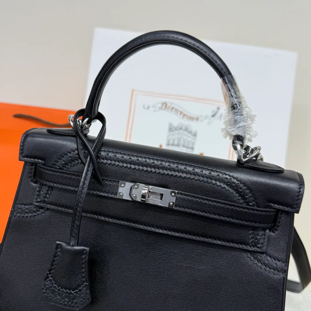 Women's Classic Handbags HERMES 18394568