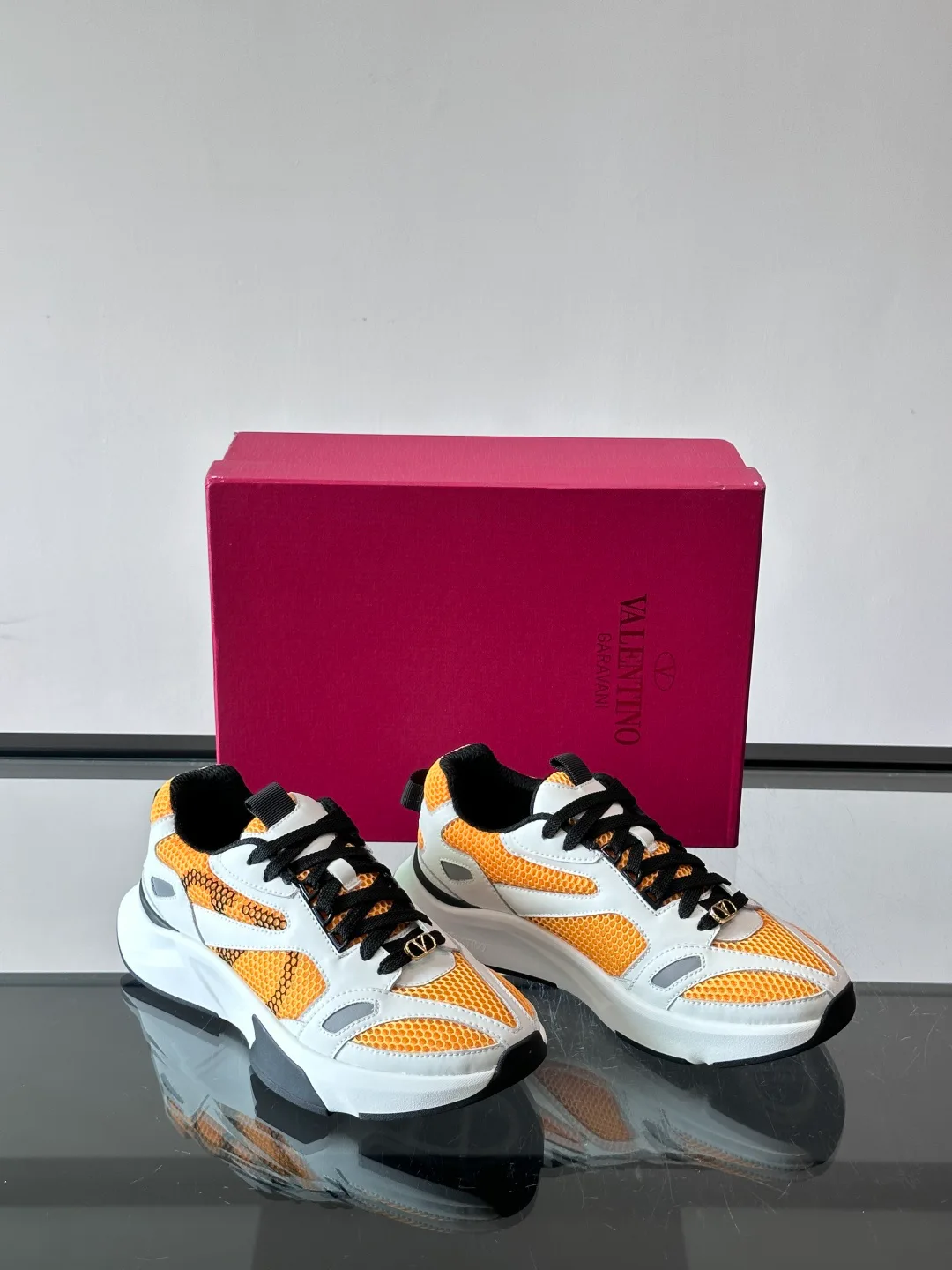 Men's Sneakers VALENTINO 17224120