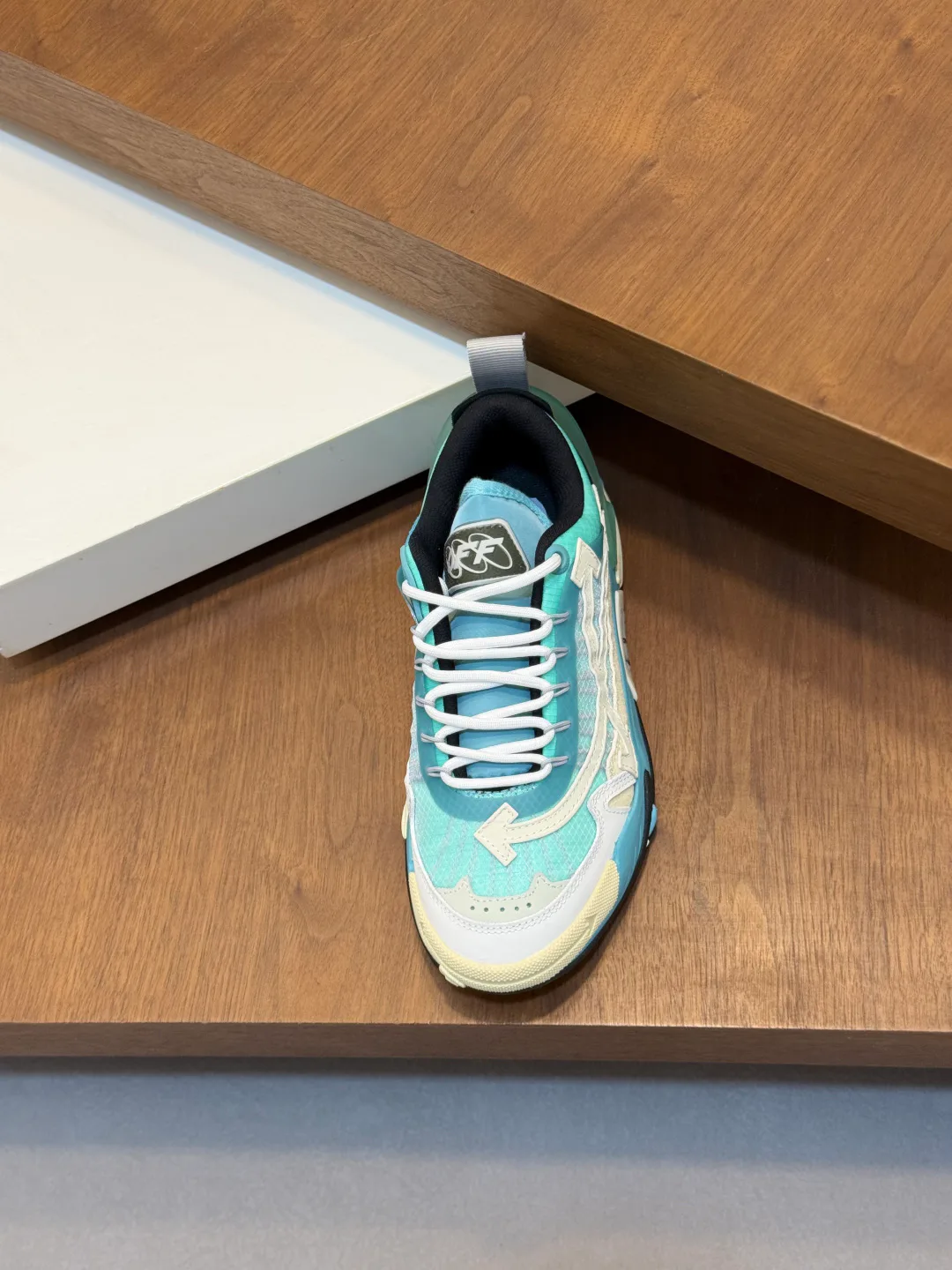 Women's Sneakers OFF-WHITE 17908771